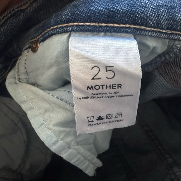 MOTHER The Runaway Step Fray Jeans Leaps and Bounds Blue Wash Size 25 - Picture 6 of 9
